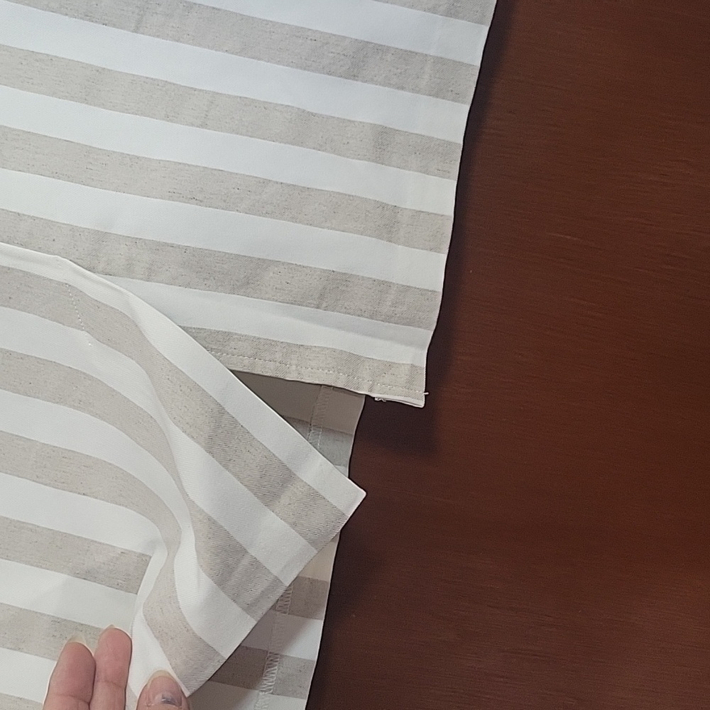 SOHO Striped Beige and White Skirt NWOT - Picture 4 of 8